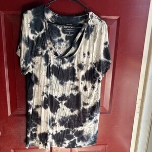 Tie die low scoop neck torrid tshirt